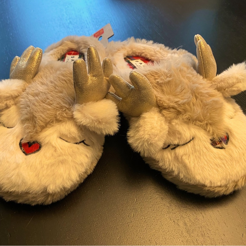 Dakota Fleece Reindeer Slippers